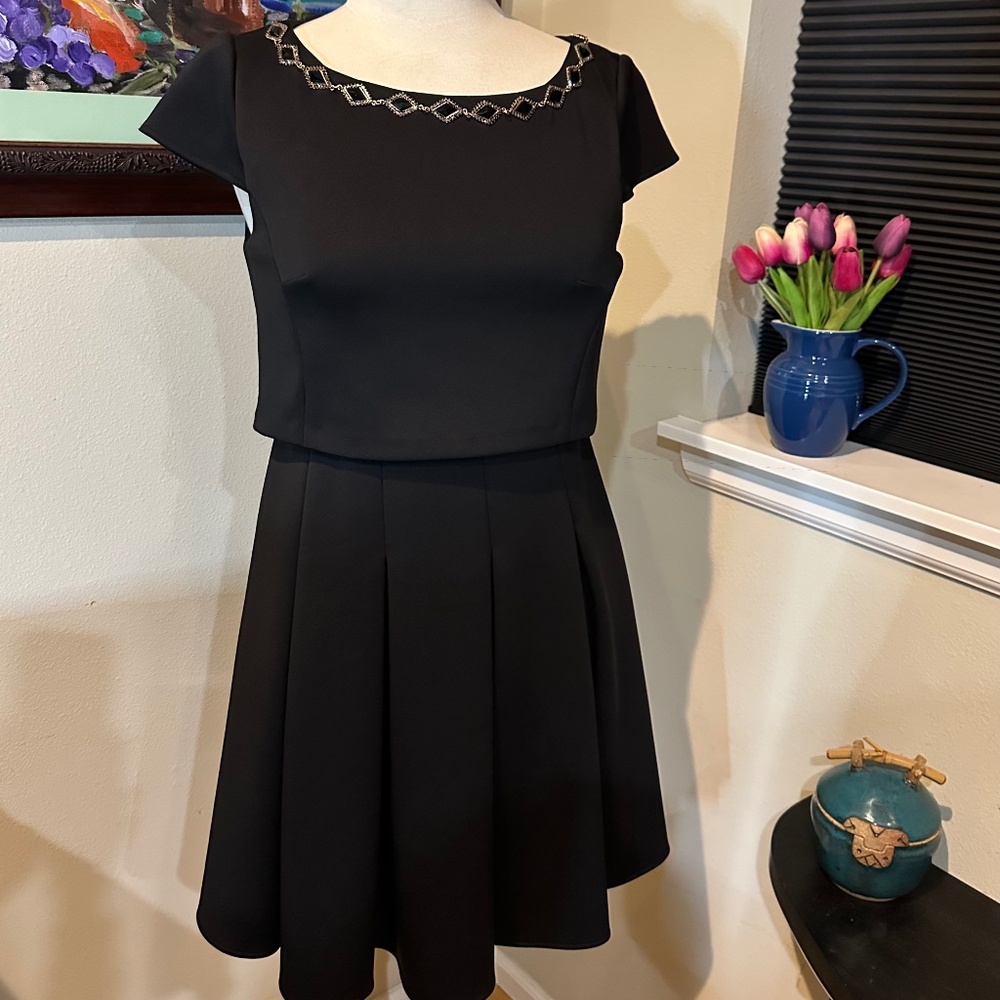Betsey Johnson Little Black Necklace Dress - Adorable Size 6